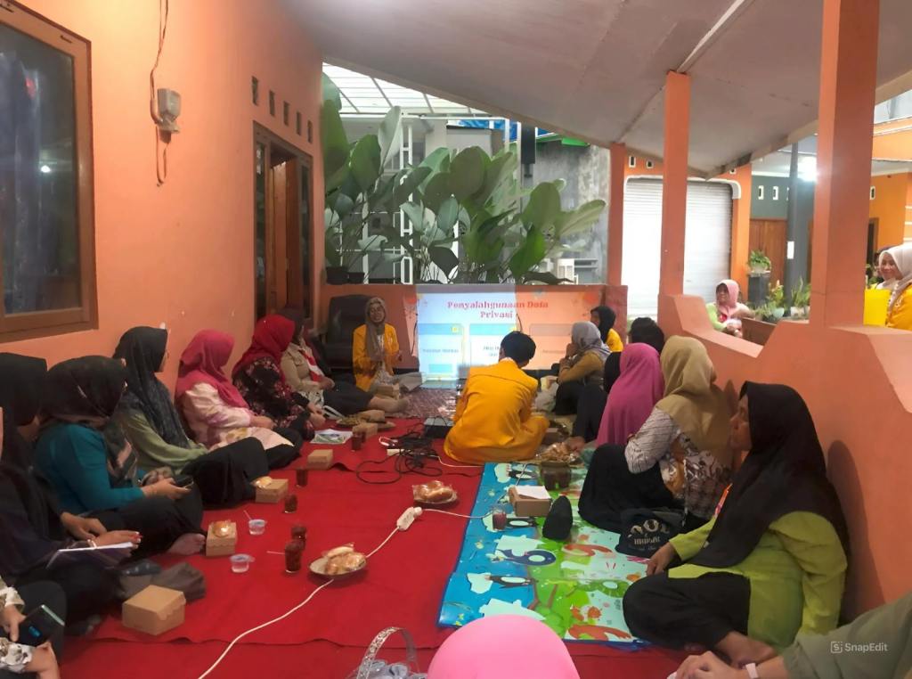 Literasi Digital : Upaya Tim KKN Untidar untuk Meningkatkan Keamanan Siber Masyarakat&nbsp;Menoreh